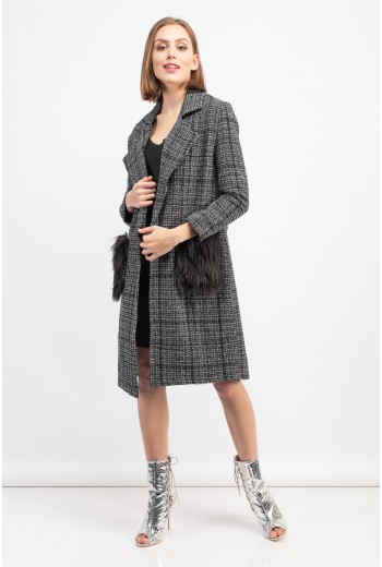 Fur pocket plaid coat